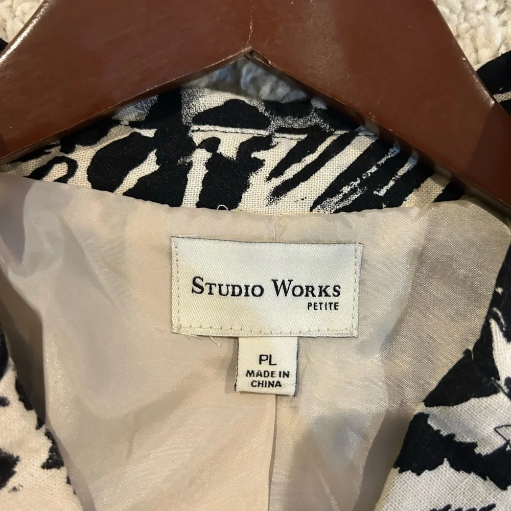 Studio Works Black and White Utility Jacket with 3/4 Sleeves size PL - Picture 3 of 5